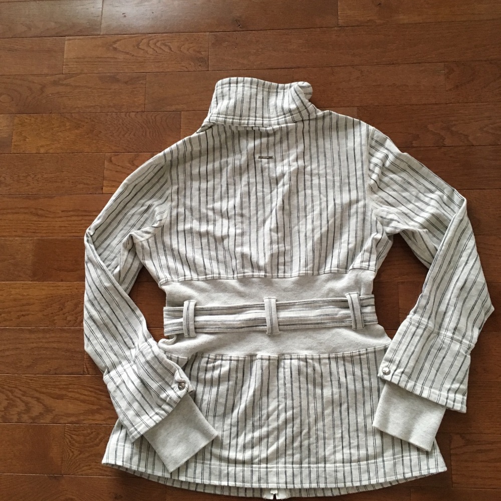 🔥Lululemon Full Metal Jacket-Pinstripe🔥 - Picture 5 of 9